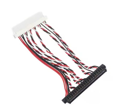 컴팩트 LVDS 시스템에 맞춤형 케이블 설계, 유연한 라우팅 및 산업용 EMI 저항